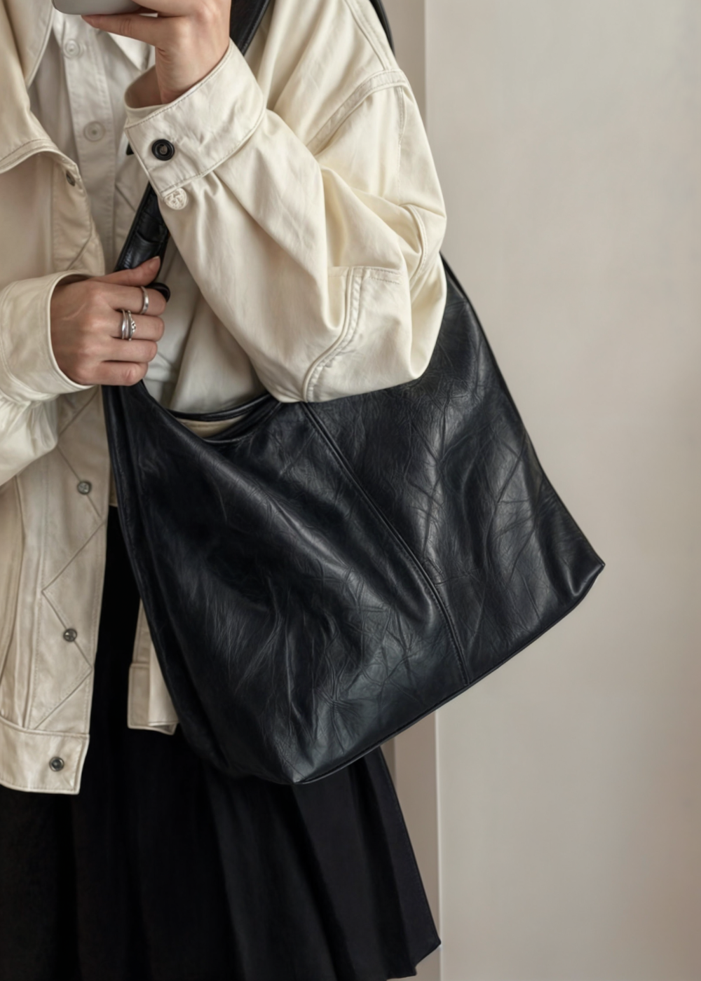Fiora Women's Leather Tote Bag | PU Leather, Spacious Vintage Design 7