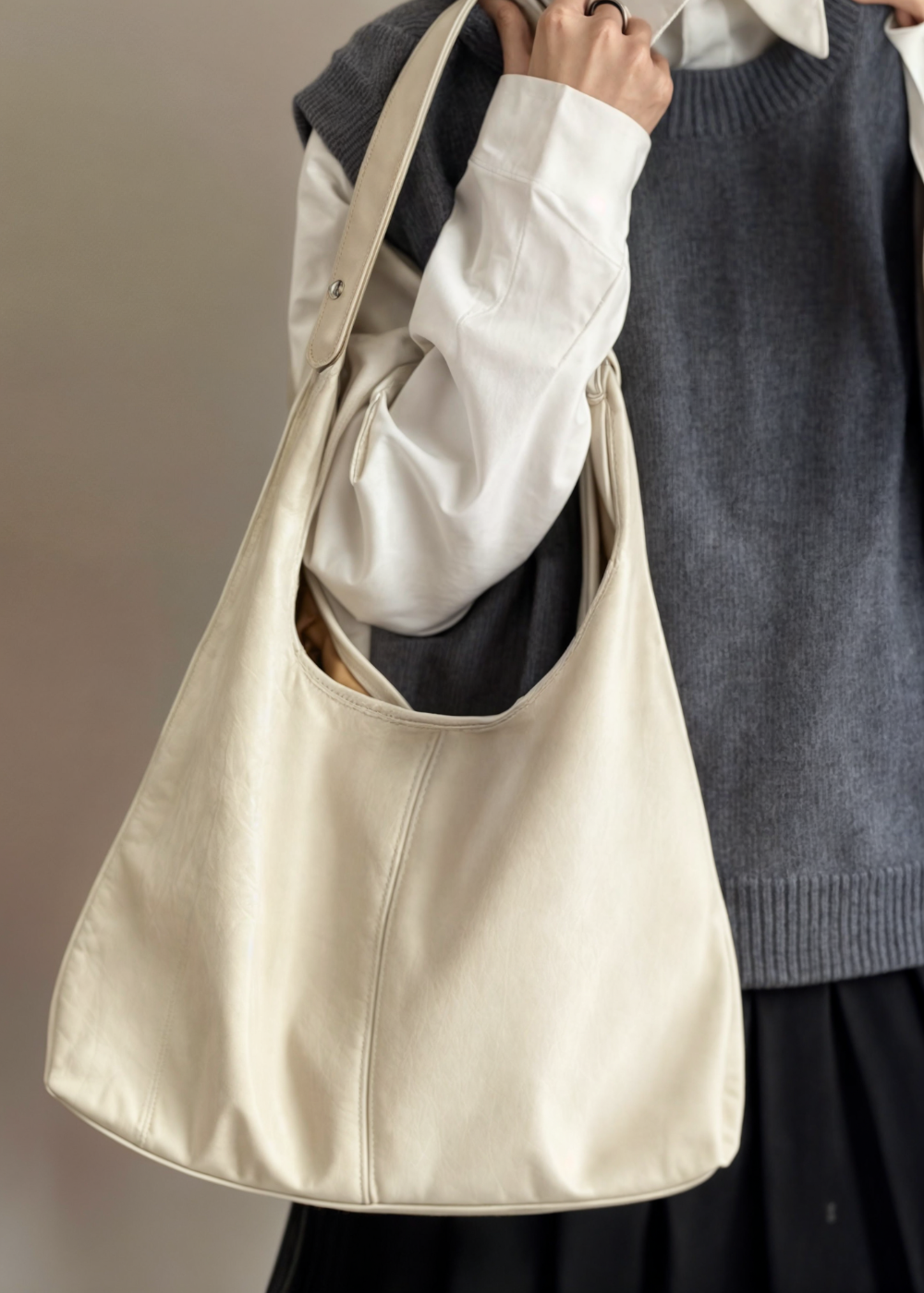 Fiora Women's Leather Tote Bag | PU Leather, Spacious Vintage Design 8