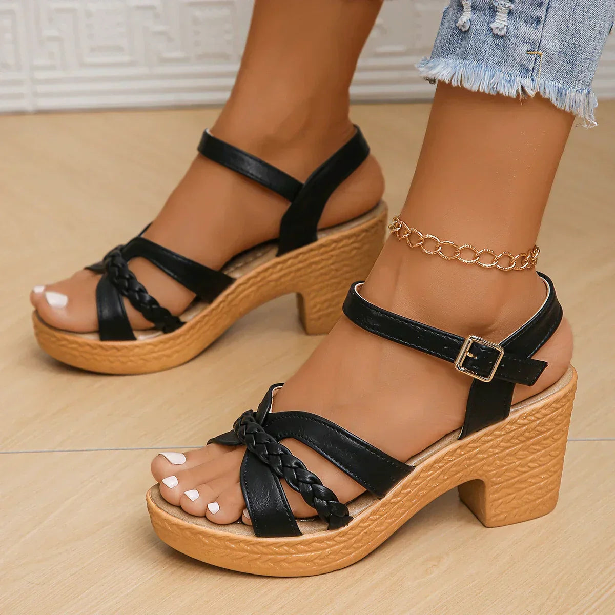 Sleek Women's Sandals | Open-Toe Design, Everyday Comfort 0