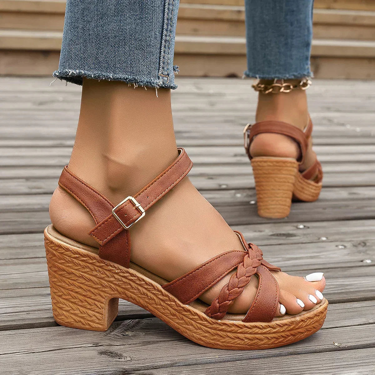 Sleek Women's Sandals | Open-Toe Design, Everyday Comfort 2
